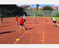 Bild: Wolfgang Schatzberger/exb
Viel geboten war beim Ferienprogramm des Turnerbunds Wiesau unter dem Motto "Sportliches Allerlei". Die Abteilung Inliner bot Hockey-Spiele an.