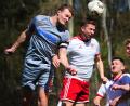 Archivbild: Schrems
Der letztjährige Vizemeister TSV Waldershof (links Julian Fürst, Szene aus der Partie der vergangenen Saison gegen die SpVgg Wiesau) empfängt am Sonntag den souveränen Spitzenreiter FC Tirschenreuth.