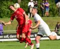 Archivbild: mhs
Auch wenn sich Lukas Reitinger (links) hier artistisch um Ballkontrolle bemüht, ging das Heimspiel des TV Nabburg gegen den TSV Detag Wernberg mit 0:2 verloren. Gegen den FC OVI-Teunz soll der erste Heimsieg des TV her.