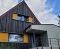 Bild: Architekt Gerald Braun/exb
"Graue Energie ganz bunt – Instandsetzung eines Nachkriegsbaus" ist das Projekt überschrieben. Für die Neugestaltung des Riglasreuther Kolpinghauses gab es den Staatspreis 2023 Dorferneuerung und Baukultur des Bayerischen Ministeriums für Ernährung, Landwirtschaft und Forsten.