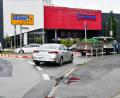 Bild: Petra Hartl
Nach mehreren Sperrungen der Bundesstraße 85 in und um Amberg läuft der Verkehr wieder. Auch in Richtung der Franzosenäcker ist die B 85 nun wieder frei befahrbar. Trotz Hitze und Regen konnten die Bauarbeiten alle pünktlich beendet werden.