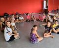 Bild: Wolfgang Rahm/exb
Emely Baldauf (vorne links) leitete den Tanz-Workshop für Kinder.