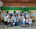 Bild: Jürgen Hecht/exb
Mit Urkunden und Medaillen belohnte das Team der Schützengesellschaft Waldsassen alle Kinder, die einen Treffsicherheits-Parcours mit fünf Stationen in der Multifunktionshalle durchliefen.