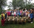 Bild: Obst- und Gartenbauverein Erbendorf/exb
Die Teilnehmer am Ferienprogramm des OGV Erbendorf freuten sich über das Ergebnis: Die tragbaren Hochbeete haben sie mit verschiedenen Pflanzen bestückt.
