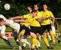 Bild: ham
Sie geben alles, die Spieler des SV Pullenried (gelbe Trikots): Doch für sie gab es beim TSV Detag Wernberg überhaupt nichts zu holen. 0:8 hieß es am Ende.