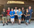 Bild: nag
Da strahlen die Sieger bei der Vereinsmeisterschaft der Schnaittenbacher Eisstockschützen (von links): stellvertretender Vorsitzender Enrico Reinecke, Horst Zetzelmann, Elisabeth Menzel, Herren-Vereinsmeister Olli Schosser, Damen-Vereinsmeisterin Conni Kausler, Gerd Wohlfarter, Birgit Kindzorra und Vorsitzender Martin Kausler.