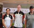 Bild: Kellner
Nachwuchs-Bundestrainerin Jördis Grabe (Zweite von links) mit Andreas Bäumler (Zweiter von rechts) und Renate Kellner (links) und Michael Beierl (rechts) von den Oberlinder Schützen.