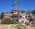 Bild: bö
Der Bau von Rathaus und Kindergarten in der neuen Mitte in Ebermannsdorf schreiten gut voran. Nun ist Richtfest gefeiert worden.