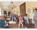 Bild: jua
Zahlreiche Besucher nutzen die Gelegenheit, am Tag des offenen Denkmals die Innenräume von Schloss Guteneck zu besichtigen.