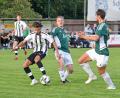 Archivbild: Gebert
Der SV Mitterteich kam am Samstag beim SV Buckenhofen mit 0:5 unter die Räder. Dennis Paulus (Zweiter von rechts, Szene aus der Partie gegen Stadeln) hatte beim Stand von 0:2 eine hundertprozentige Chance zum Anschlusstreffer.