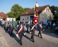 Bild: hmr
Angeführt von den beiden Fahnen der Freiwilligen Feuerwehr und der KLJB Kondrau sowie der Geistlichkeit und den Ehrengästen, zogen 20 Vereine durch das Dorf zum Festzelt.