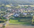 Bild: mür
Der Plößberger Ortseingang Nord wird neu beplant. Vorgesehen sind dort ein Neubau eines Feuerwehrgerätehauses, ein Neubau des Bauhofs sowie eine Kinderbetreuungseinrichtung.