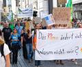 Bild: Petra Hartl
Die Fridays-for-Future-Ortsgruppe Amberg schloss sich am Freitag dem 13. globalen Klimastreik an.