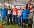 Bild: SpVgg Thurndorf/exb
Die besten Karten gepaart mit dem nötigen Können hatte mit 156 Punkten Klaus Kiefer der den 1. Platz erreichte und 400 Euro mit nach Velden nehmen konnte. Mit 154 Punkten sicherte sich Karl-Heinz Zeck aus Pegnitz den 2. Platz (200 Euro ). Der 3. Platz ( 100 Euro ) ging mit 149 Punkten an Gerhard Lohner aus Kirchenthumbach. Rechts Organisator Gerhard Oberst, sowie links Florian Oberst, der bei der Preisverleihung assistierte.