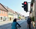 Bild: e
Für Radfahrer nicht unproblematisch ist die Ortsdurchfahrt Schnaittenbach, weil es innerorts ab der Apotheke keinen Radweg gibt.