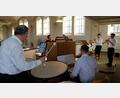 Bild: le
Einen musikalischen Hochgenuss erlebten die über 200 Gäste beim Kirchenkonzert am Sonntag mit Klara Bäumler (Orgel), Andreas Bäumler und Stefan Bodensteiner (Trompete), Harald Bäumler (Orgel und Pauke) und Georg Bäumler (Schlagwerk).