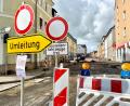Bild: Gabi Schönberger
Die Frauenrichter Straße bleibt voraussichtlich weitere drei Wochen bis Ende Oktober gesperrt.