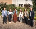 Bild: Tobi Frauendorfer/exb
Neue Lehrkräfte sind der Realschule im Stiftland zum neuen Schuljahr zugewiesen worden. Von links Zweiter Bürgermeister Karlheinz Hoyer, Anja Krapfl, Heide-Marie Huber, Cheyenne Schlereth, Annette Helm und Direktor Stephan Drexler.