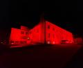 Bild: kaz
Bundesweit haben am Mittwoch Krankenhäuser auf ihre finanziell schwierige Lage aufmerksam gemacht. Das Krankenhaus Kemnath wurde am späten Mittwochabend rot angestrahlt.