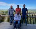 Bild: hut
Michael Plannerer, Vorsitzender Hubert Schmidt und Neu-Mitglied Pascal Laier und Anwärter Leon Fichtl.