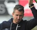 Archivbild: G. Büttner
Michael Riester, Trainer der SpVgg SV Weiden, ist derzeit mit der Einstellung seiner Jungs nicht immer zufrieden.