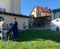 Bild: cro
Mit großer Begeisterung haben die Kinder im Garten des Feuerwehrhauses Flossenbürg den aufgebauten Geschicklichkeitskurs erfolgreich durchlaufen.