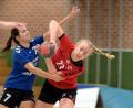 Bild: Hubert Ziegler
Druckvoll und engagiert gehen aktuell die Sulzbacher Handballdamen (rechts Selina Sensen, in einem Spiel gegen HC Bamberg) zu Werke. Gegen die TS Herzogenaurach sprang ein 32:11-Kantersieg heraus.