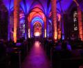 Bild: Rainer Sollfrank/exb
Die Pfarrei Kemnath hatte zur Nacht der offenen Kirche eingeladen. Hintergrund ist das 575-jährige Bestehen der Stadtpfarrkirche. Das Gotteshaus wurde mit LED-Strahlern über den ganzen Abend illuminiert.