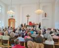 Bild: Johannes Röttges/exb
Ausverkauft war der Festsaal von Schloss Fockenfeld beim letzten Konzert des Waldsassener Kammermusikkreises in diesem Jahr. Auf der Bühne (von links) Hermann Heinrich, Rebecca Maurer, Sophie Legat und Stefanie Heinrich.