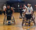Bild: exb
Spannenden Rollstuhl-Basketballsport gab es in der Weidener Realschulsporthalle zu sehen.