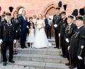 Bild: Dominik Lenz Photography
Die Bergknappen stehen Spalier für ihr Vorstandsmitglied Martin Kernl und seine Frau Sabine.