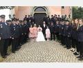 Bild: wro
Begleitet wurde das Ehepaar Melanie und Harald Würner von den Brautmädchen Ina (rechts) sowie Sophia und Leonie (von links). Nach dem Gottesdienst in der Mitterteicher Christuskirche gratulierten die Kameradinnen und Kameraden der Feuerwehr Tirschenreuth sowie die Führungsdienstgrade des Kreisfeuerwehrverbandes.