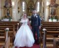 Bild: sl
Das frischvermählte Paar Theresa und Manuel beim Verlassen der St. Jakobuskirche.