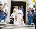 Bild: Fotostudio König
Das "Ja-Wort" gaben sich am Samstag Jennifer Gittel und Mario Storch aus Mitterteich in der katholischen Kirche St. Leonhard in Leonberg.
