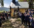 Bild: bgl
Mitglieder der Feuerwehr standen für das Ehepaar Spalier.