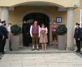 Bild: fpoz
Mitglieder der Feuerwehren aus Waldershof, Marktredwitz und Wolfersreuth bildeten ein Spalier für Natascha Fachtan und Dominik Koppmann.