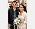 Bild: zer
Die gebürtigen Manteler Melanie Jany und Sebastian Schmid heirateten standesamtlich im Alten Rathaus in Weiden.