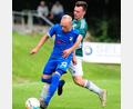 Bild: Schrems
Tobias Müller (rechts, im Spiel beim FC Eintracht Münchberg) fehlt dem SV Mitterteich krankheitsbedingt in Großschwarzenlohe.