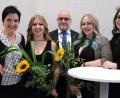 Bild: Hirsch/exb
Die Friseur-Innung ehrt bei der Freisprechung die erfolgreichsten Absolventen. Das Bild zeigt (von links) Lisa Hermann, Inka Wilhelm, Bernhard Dräxler, Sophie Jetschmann und Kristina Ride.