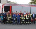 Bild: pop
Aktive der Feuerwehr Schmidmühlen bestehen die Leistungsprüfung. Ihnen gratulieren die beiden Bürgermeistern Peter Braun (links) und Mathias Huger (rechts) sowie Kreisbrandinspektor Armin Daubenmerkl (Vierter von rechts) und Kreisbrandmeister Alexander Graf (Zweiter von rechts).