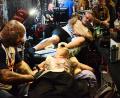 Bild: Kunz
Aufgereiht. Tattoo Convention in der Max-Reger-Halle.