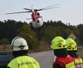 Bild: gf
Da nach einem Unfall bei Theuern zunächst von mehreren Verletzten ausgegangen werden musste, war der Rettungshubschrauber Christoph Regensburg vor Ort.