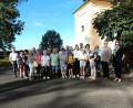 Bild: FU Konnersreuth/exb
Die Teilnehmer der Fußwallfahrt der Frauen-Union Konnersreuth vor der Kirche Maria Loreto.