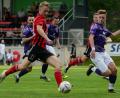 Bild: mhs
Benedikt Meckl (am Ball, im Spiel gegen Kareth) ist immer für ein Tor gut. Vielleicht gelingt dem Angreifer im Gastspiel bei der SpVgg Lam ein wichtiger Treffer.
