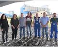 Bild: Stefan Karl/exb
Nadine Grauvogl, Sabine Bäuml, Georg Grabinger, Markus Höfler, Josef Bauer, Peter Pretzl und Wolfgang Körber (von links) blicken zusammen auf eine Betriebszugehörigkeit beim Zweckverband Müllverwertung Schwandorf von insgesamt 225 Jahren zurück.