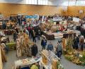 Bild: nib
Der Sportpark in Schwarzenfeld bot zum Erntedankmarkt Platz für viele Aussteller und Besucher.