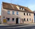 Bild: gru
Seit Jahren steht das Gasthaus Zum grünen Baum in Edelsfeld leer. Das könnte sich demnächst ändern.