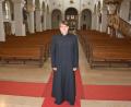 Bild: jr
Oliver Pollinger, hier in der Stadtpfarrkirche St. Jakob, leitet seit 1. September die Pfarreiengemeinschaft Mitterteich-Steinmühle-Leonberg. „Es ist so, wie ich es mir vorgestellt habe“, bilanziert der Geistliche sechs Wochen nach dem Amtsantritt.