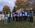 Bild: Golfclub Stiftland/exb
Ausgezeichnet wurden die besten Spieler des Turniers um den Preis der Stadt Waldsassen. Im Bild (von links) Bürgermeister Bernd Sommer, Otto Gradl, Sebastian Pollack, Alex Hofmann, Wolfgang Beer, Monika Arbter-Hubrich, Christine Schöner, Frank Jesse, Matthew Gatrall, Benedikt Jesse, Peter Reisnecker, Mathias Reisnecker und Clubpräsident Herbert Bäuml.