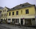 Bild: Hösamer
Die Meierhofer-Häuser an der Friedrich-Ebert-Straße in Schwandorf verfallen seit Jahren.